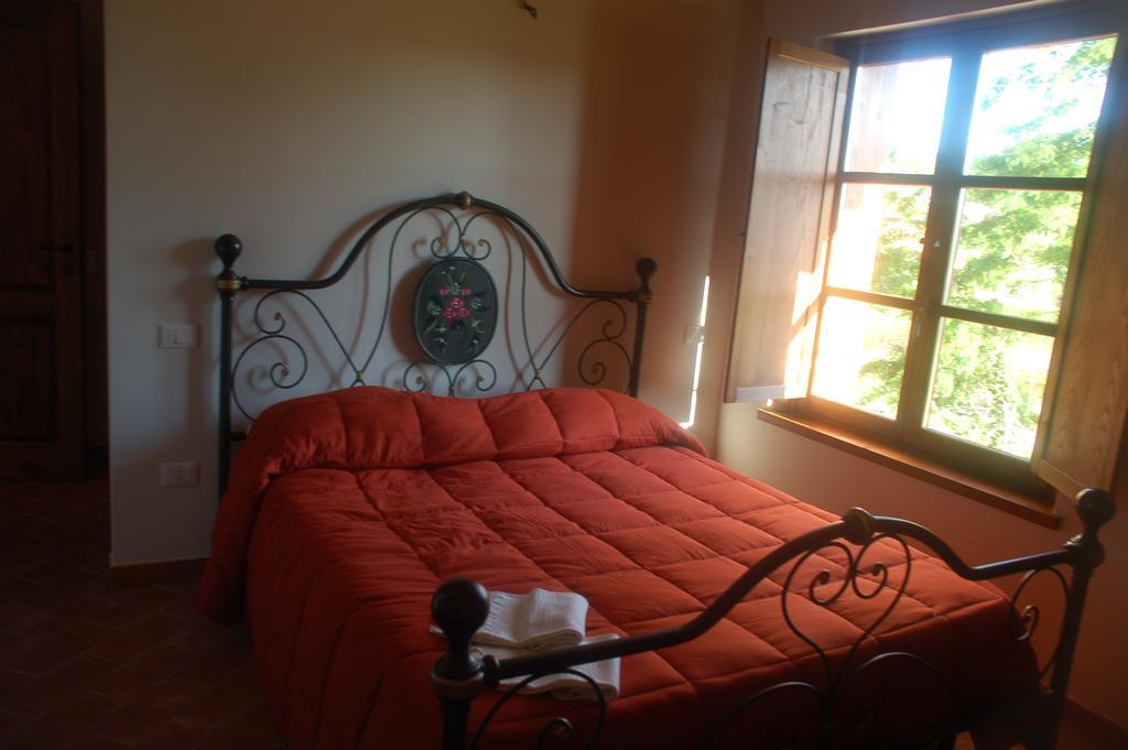 Licciana Nardi Agriturismo Il Poderetto חדר תמונה